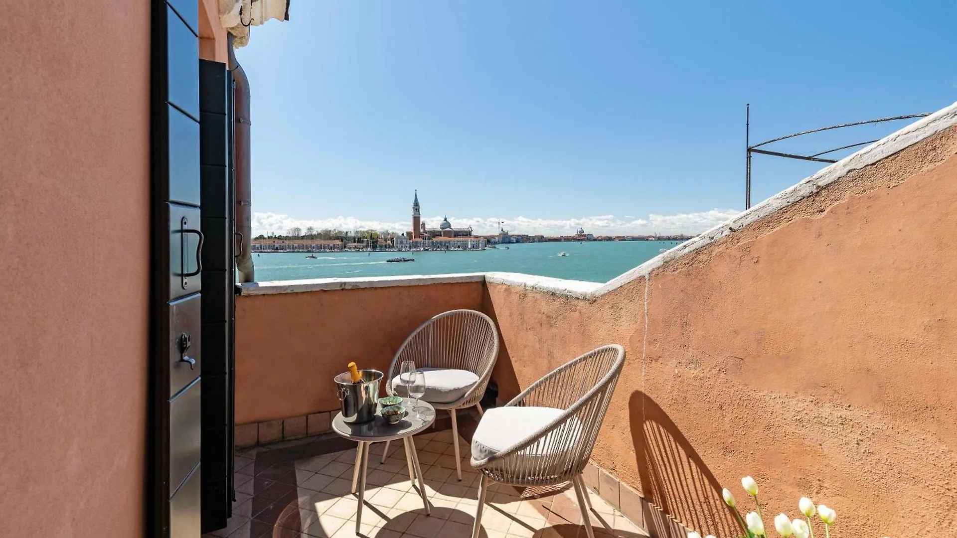 San Giorgio View Apartment With Terrace R&R Venetië